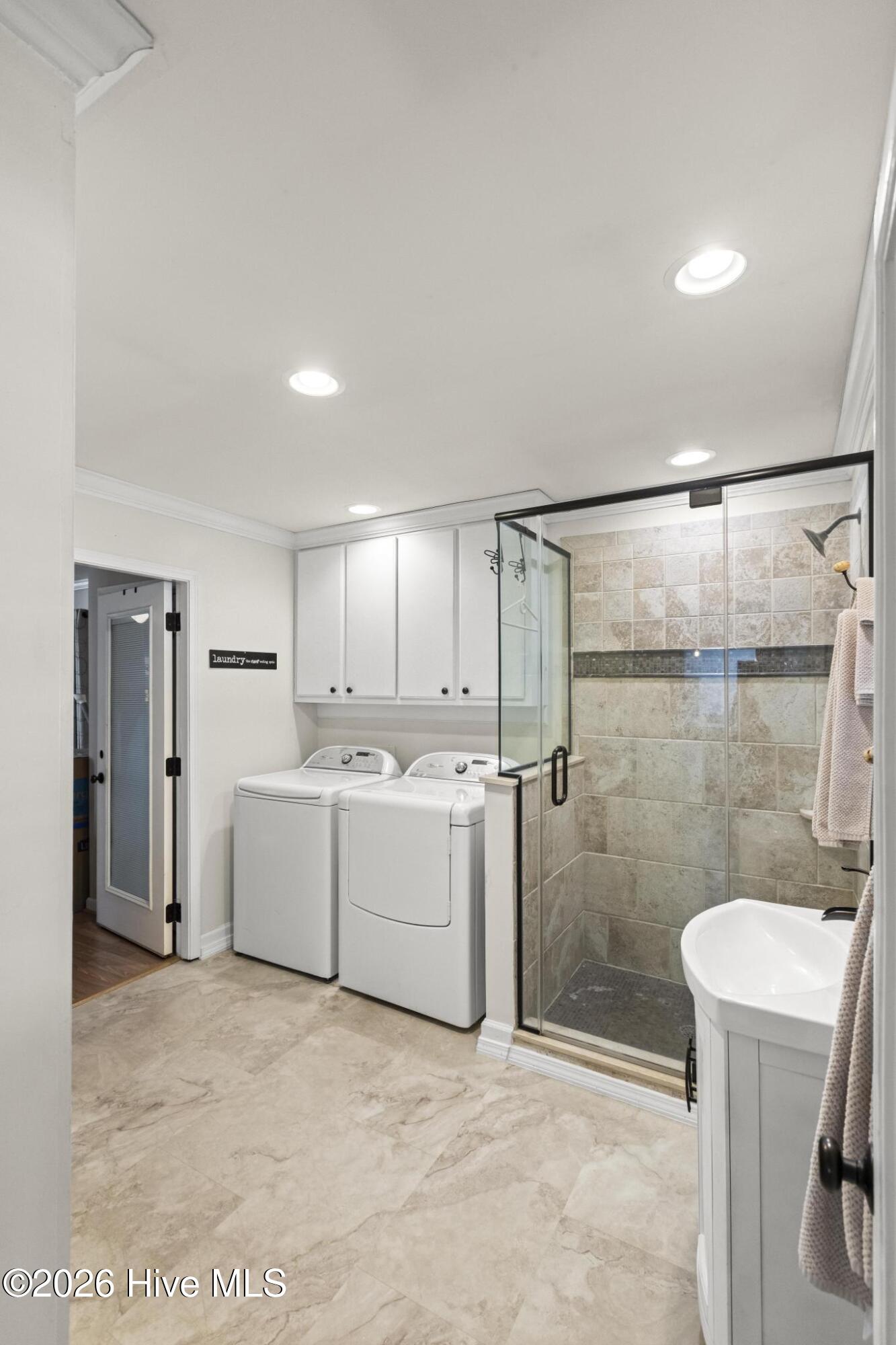 100552861 | Photo 18