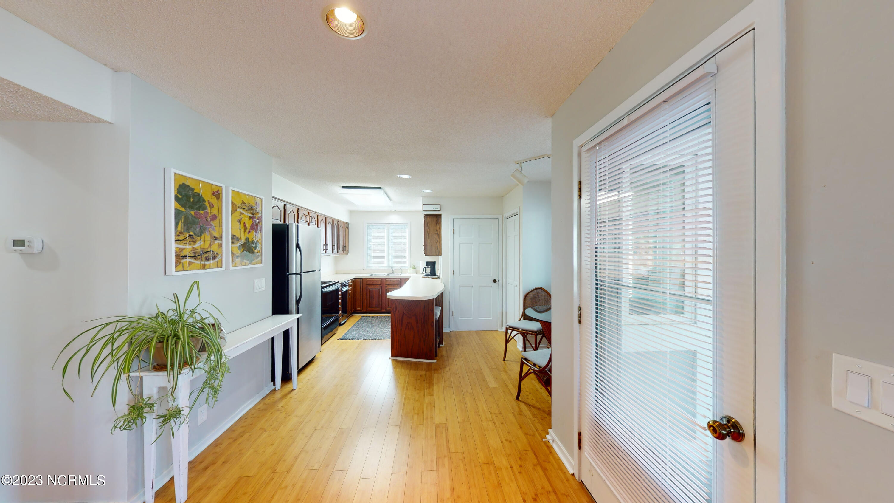 100537527 | Photo 13