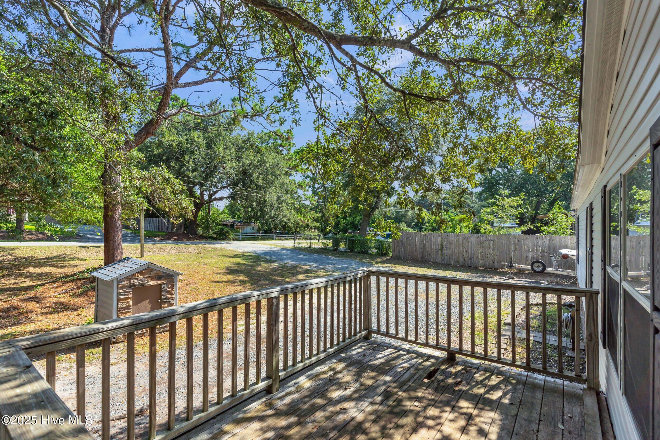 4_122 heathcliff rd-00004