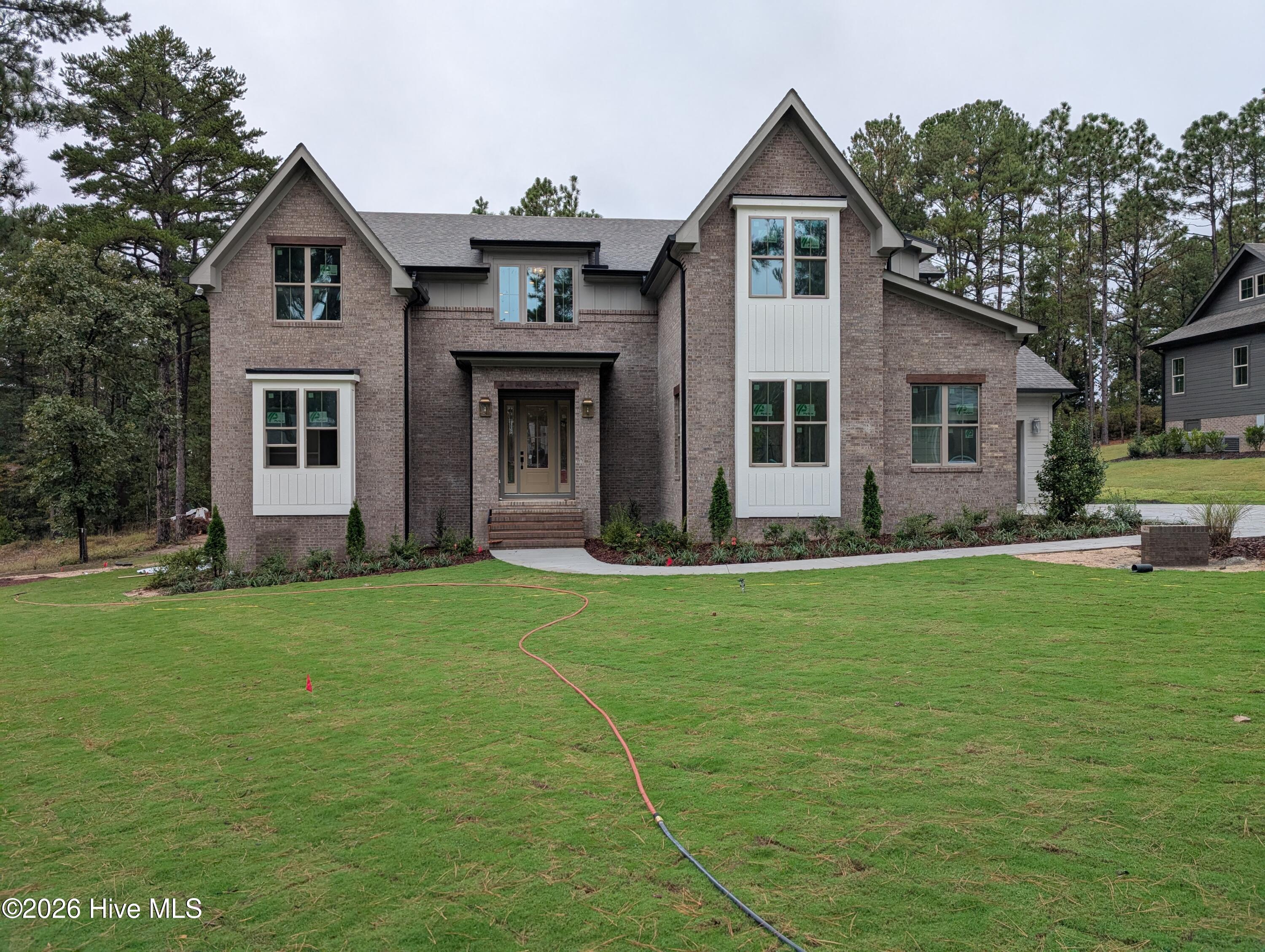 Homes for sale in Pinehurst, NC | 305 Sloan Ln, Pinehurst, NC 28374 | MLS# 100533143