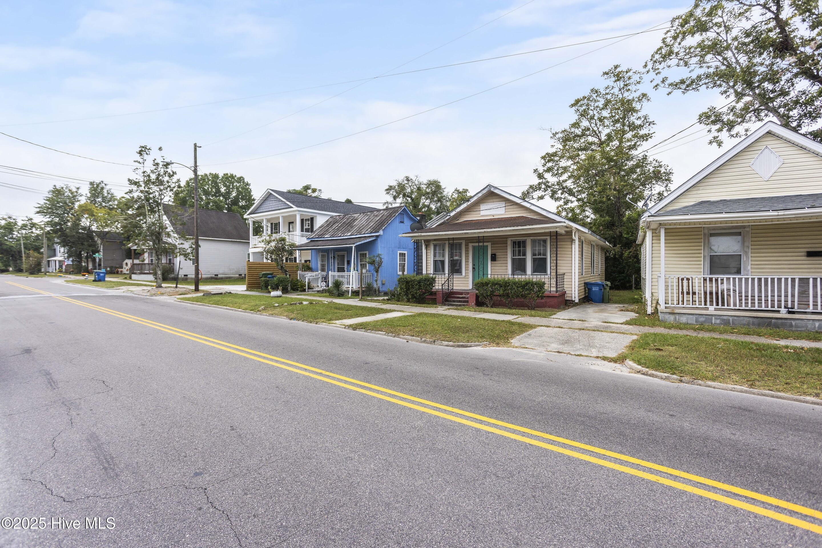 709 Mcrae Street, Wilmington, NC 28401 – photo 7: mls-IMG_2559