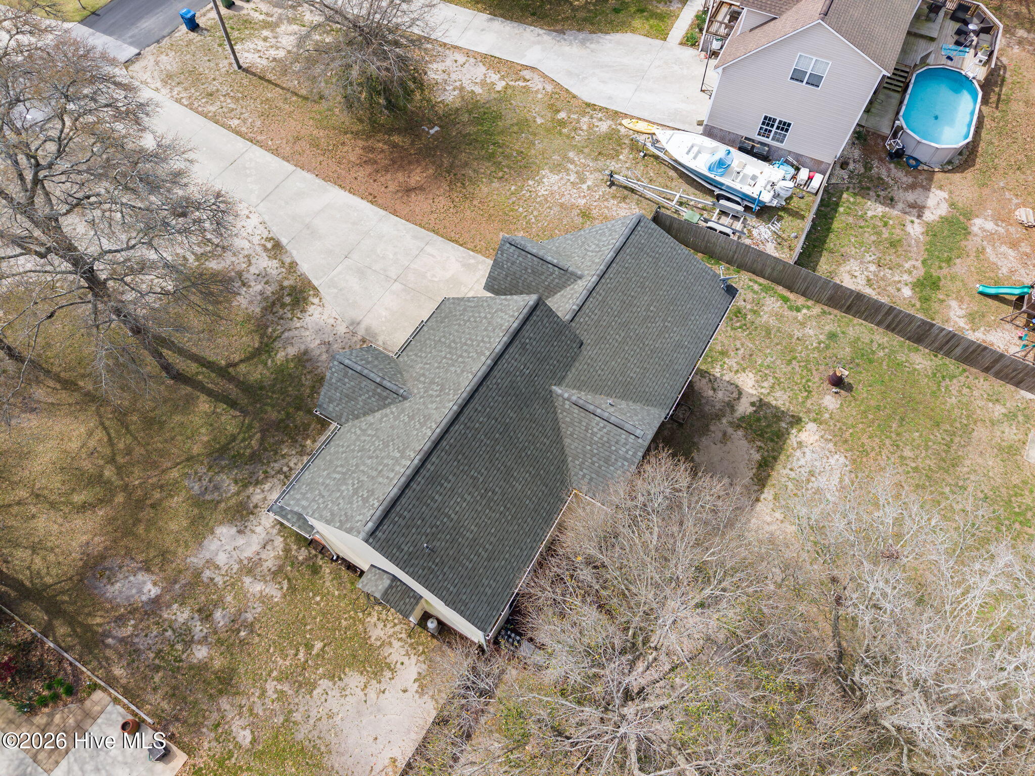 100562601 | Photo 45