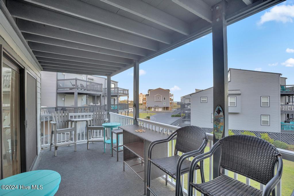 100556317 | Photo 11