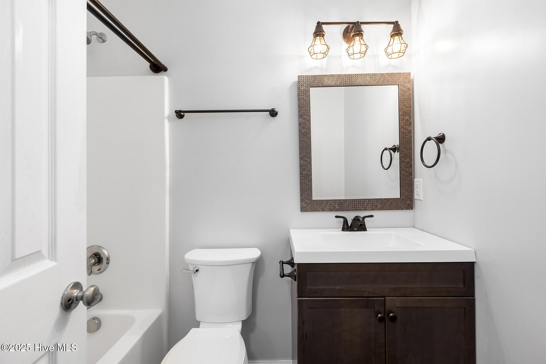 100526047 | Photo 29