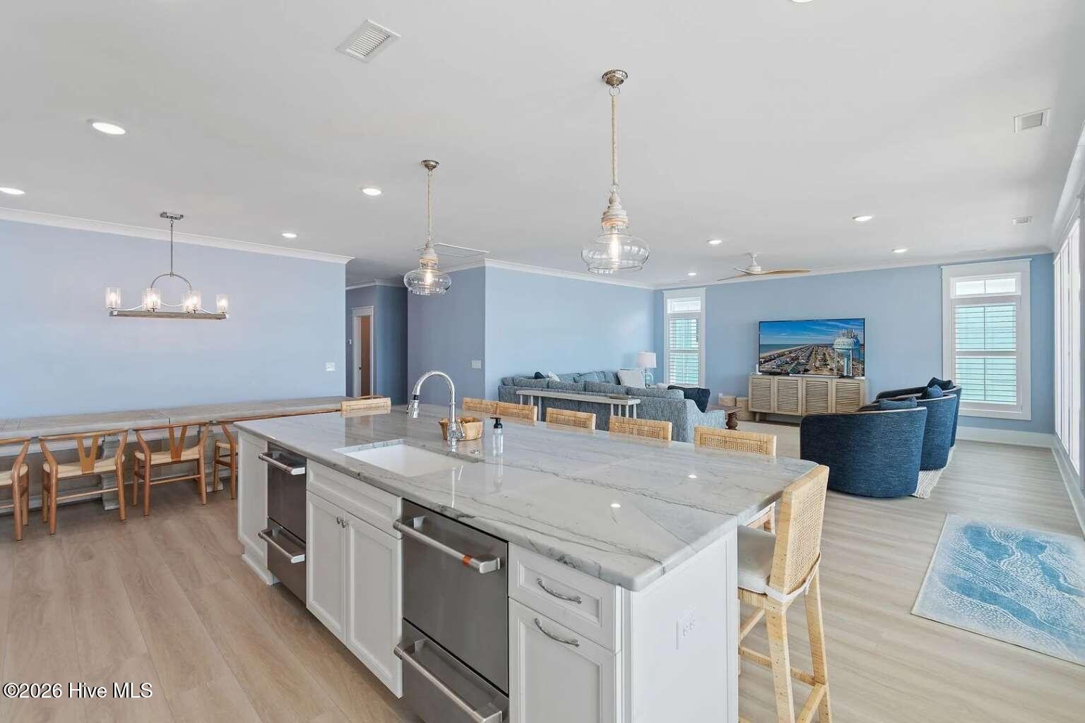 100551212 | Photo 28