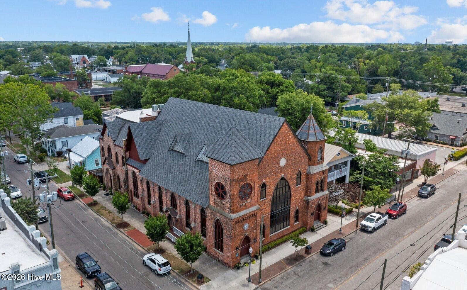 100559977 | Photo 31