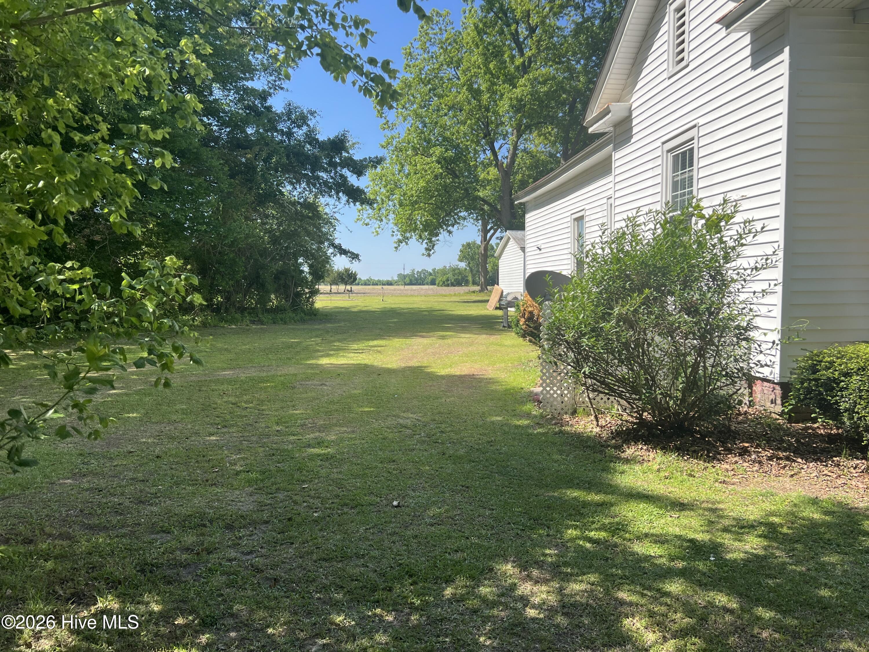 183 Nc 124 West