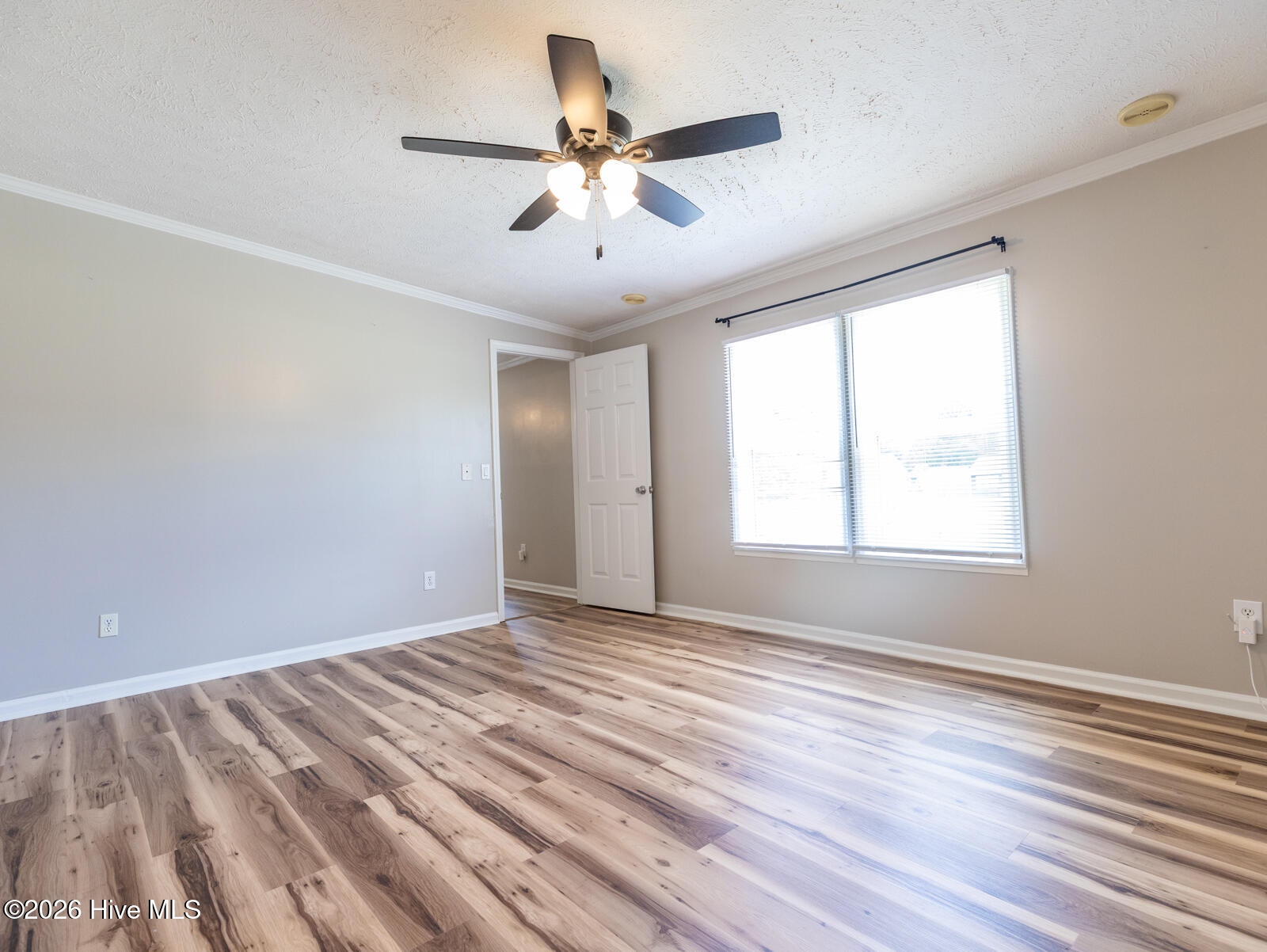 299 Riggs Road,Hubert