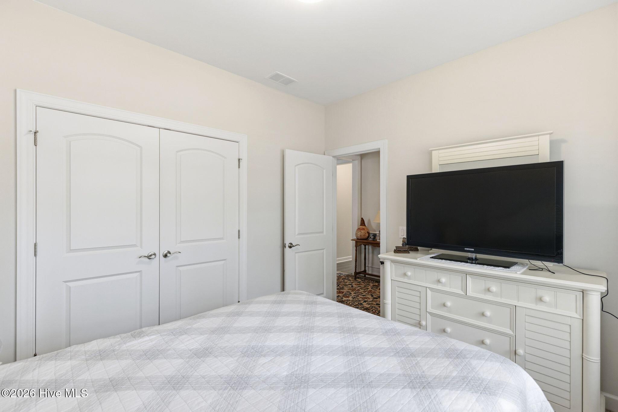 100558681 | Photo 30