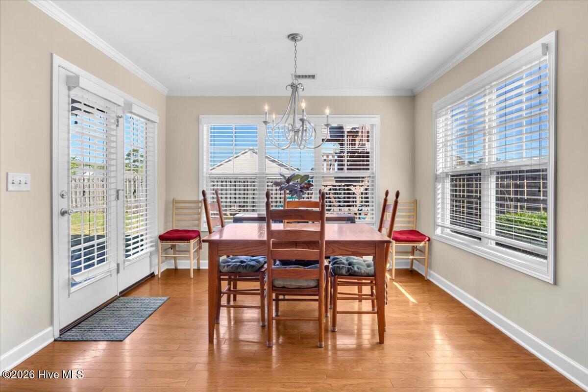 100567099 | Photo 27