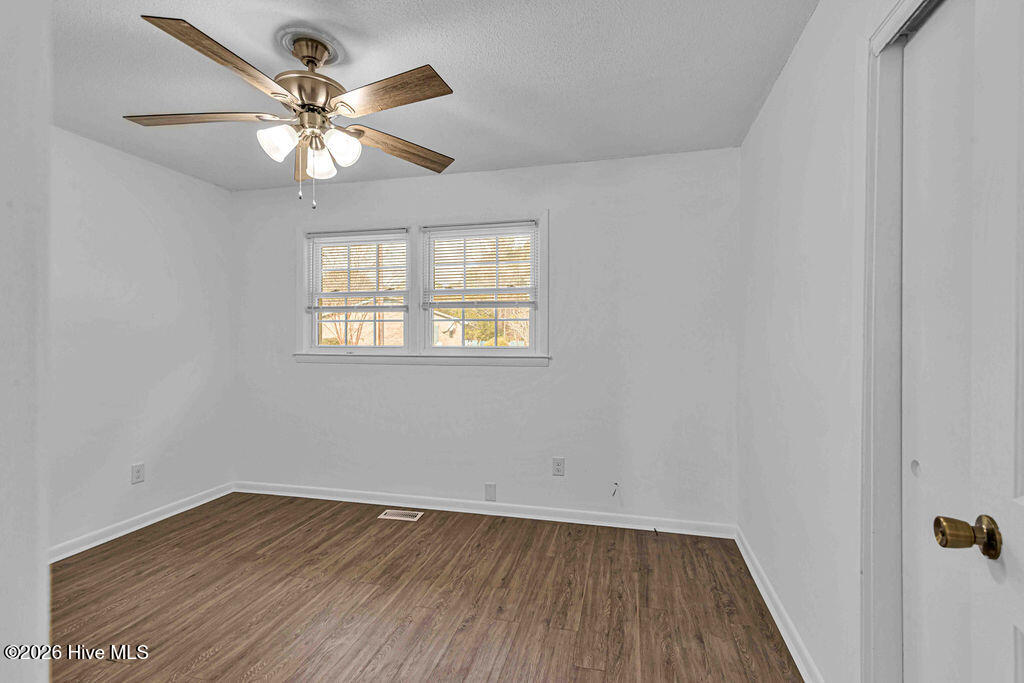 1380 Lake Cole Road,Midway Park