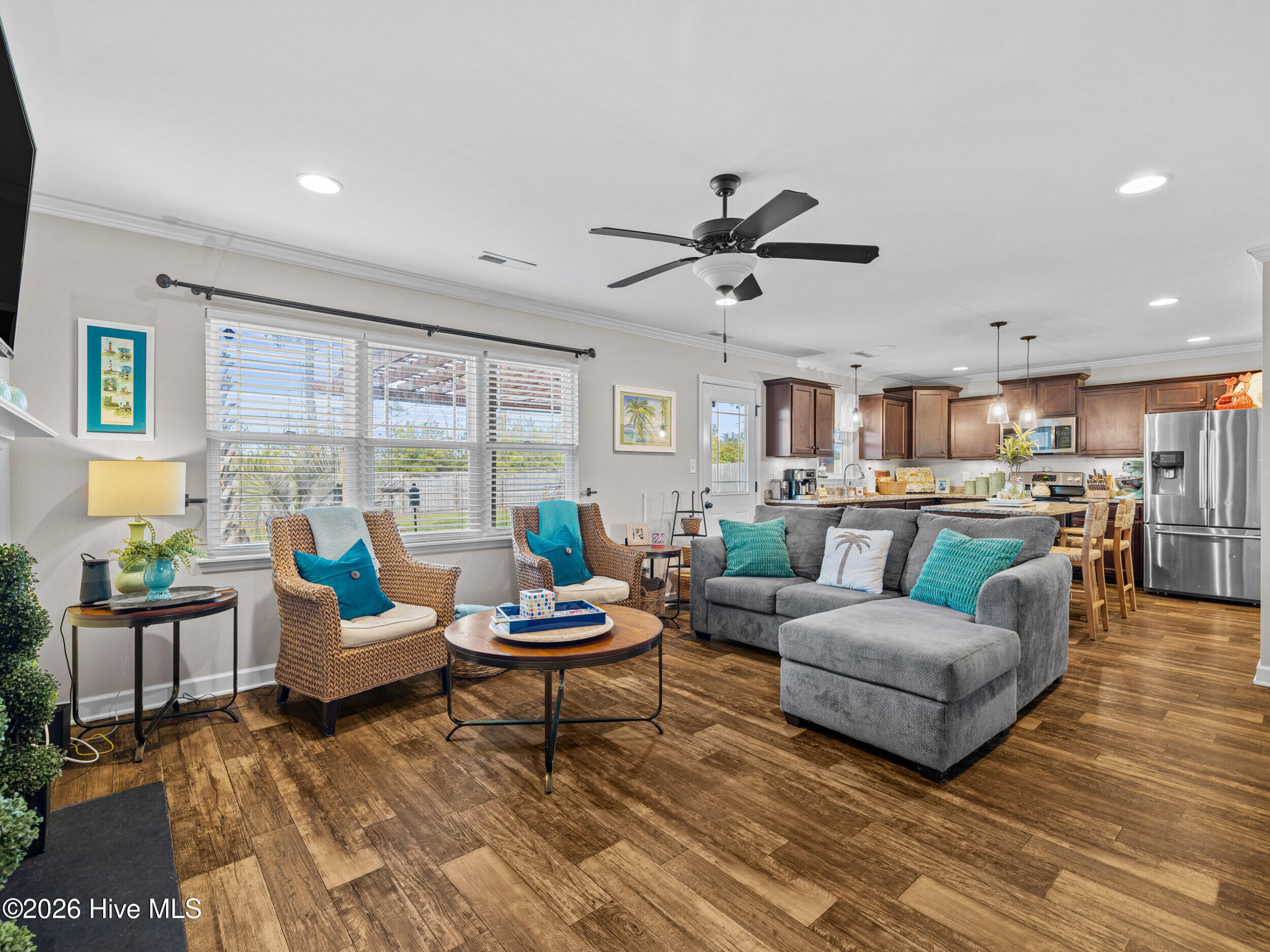 100559159 | Photo 18