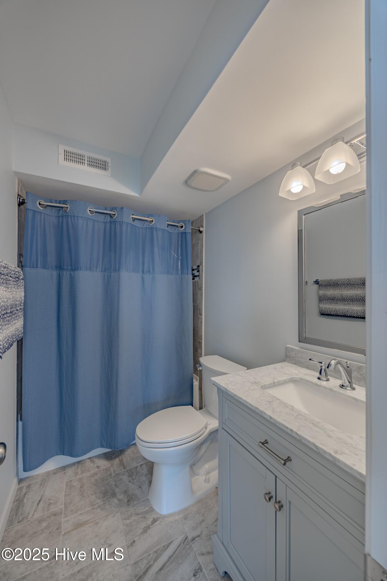 100569538 | Photo 29