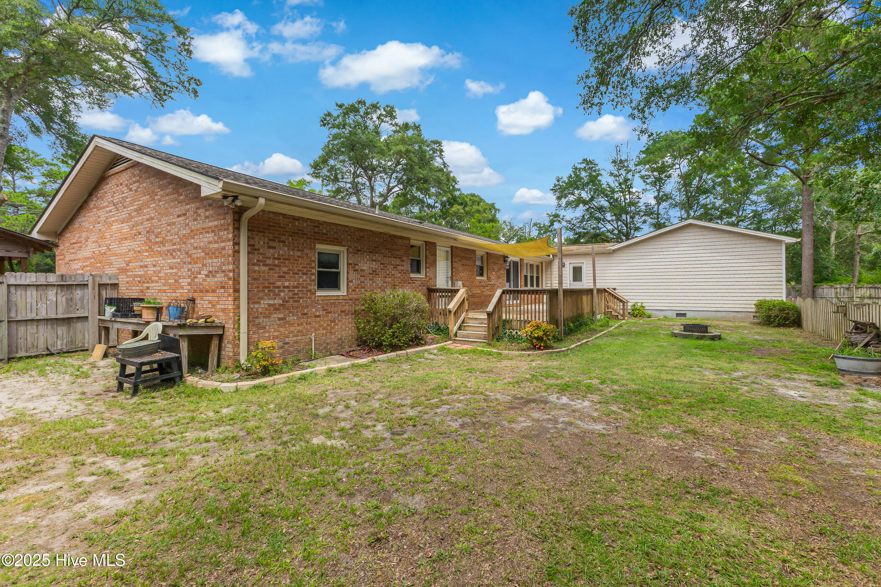 100523240 | Photo 30