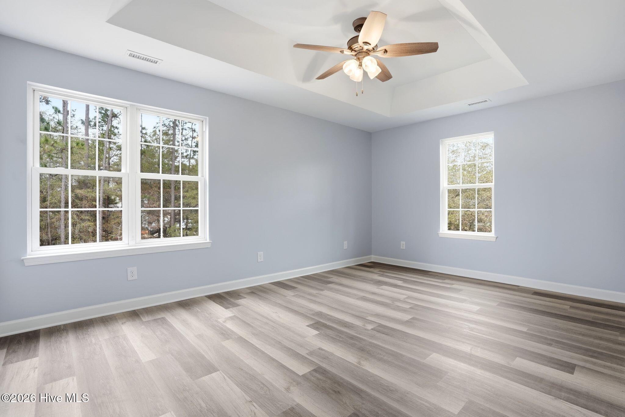 100557093 | Photo 48