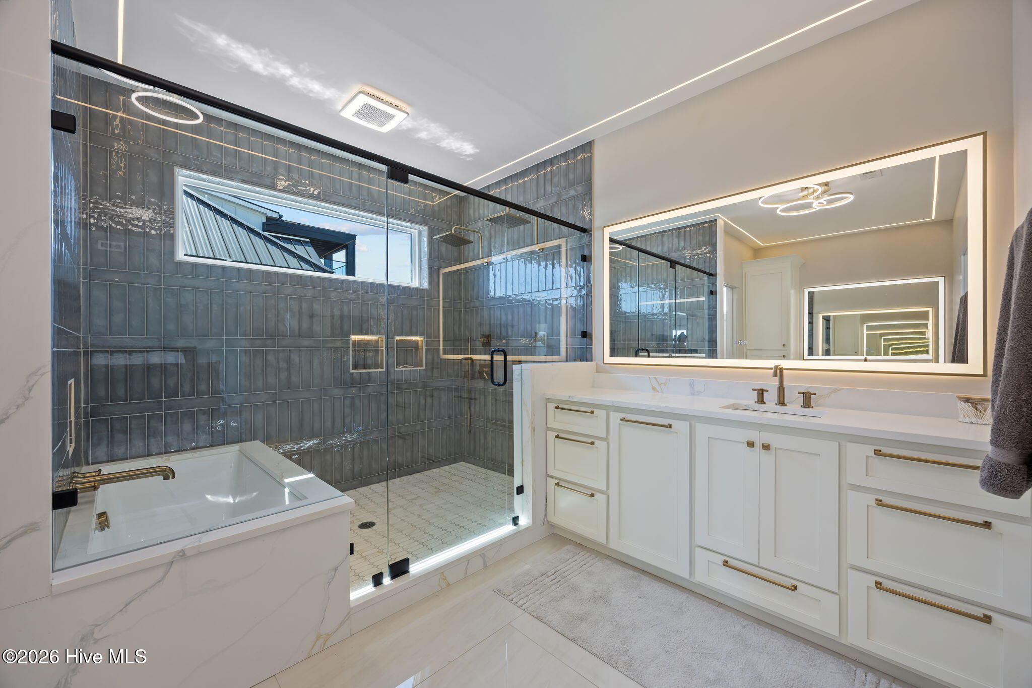 208 Radio Island Road, Morehead City, NC, 28557