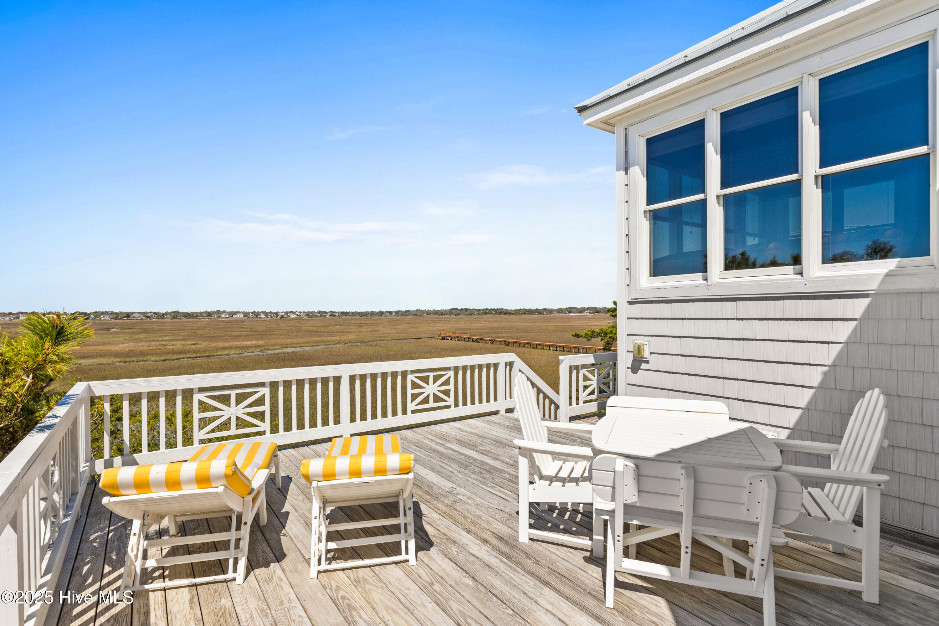 100497696 | Photo 32