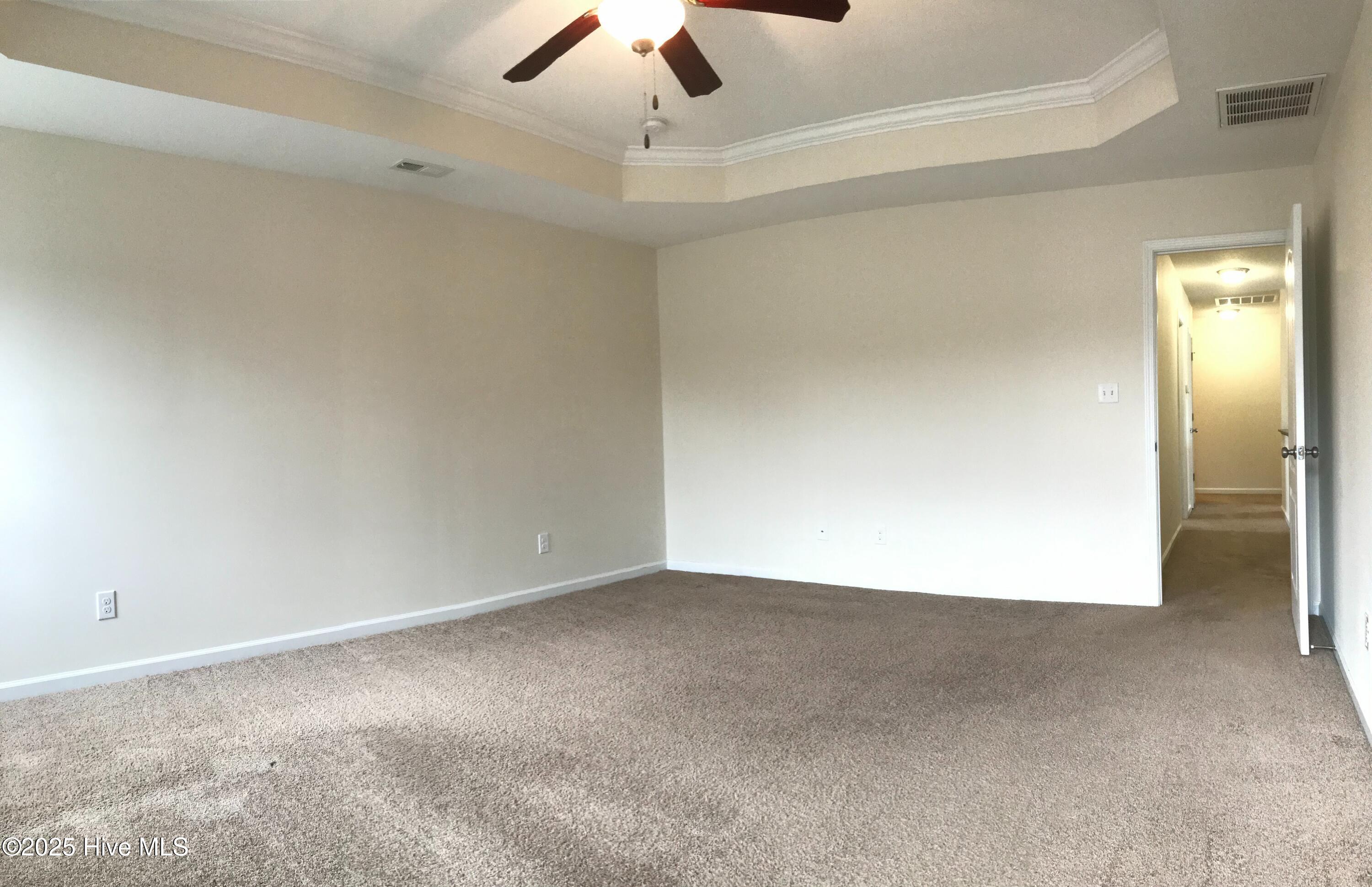 100544459 | Photo 31