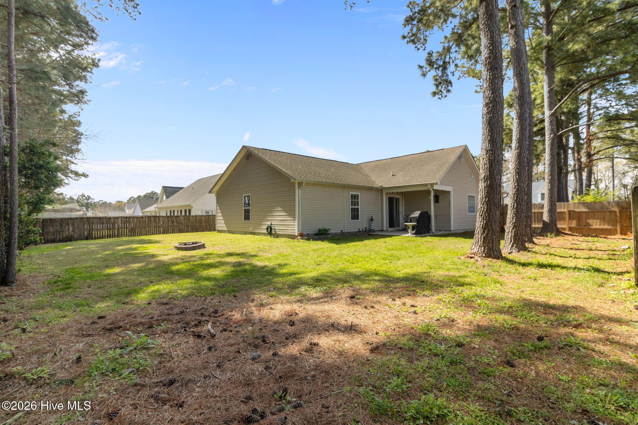 100561998 | Photo 36