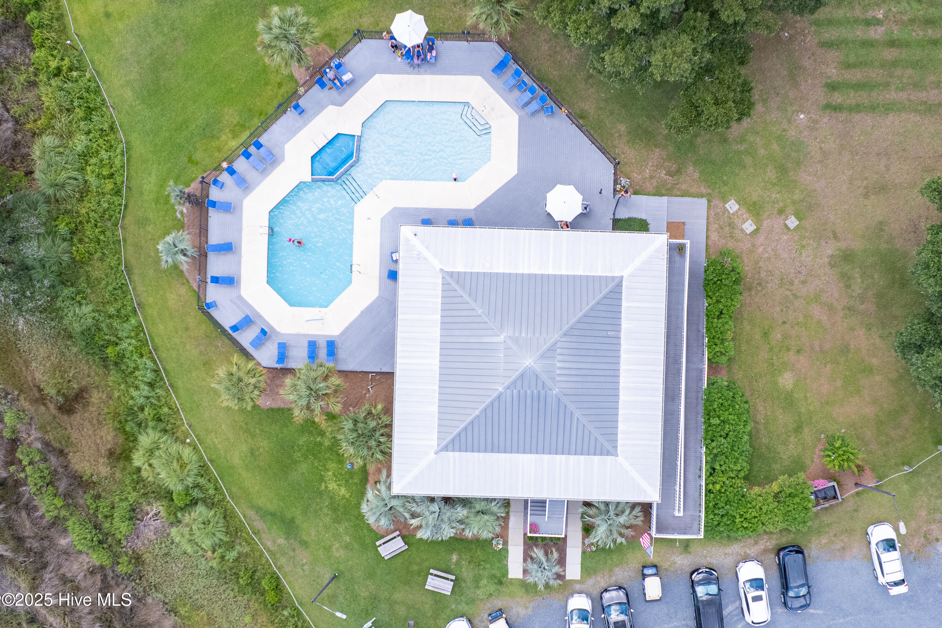 100520400 | Photo 40