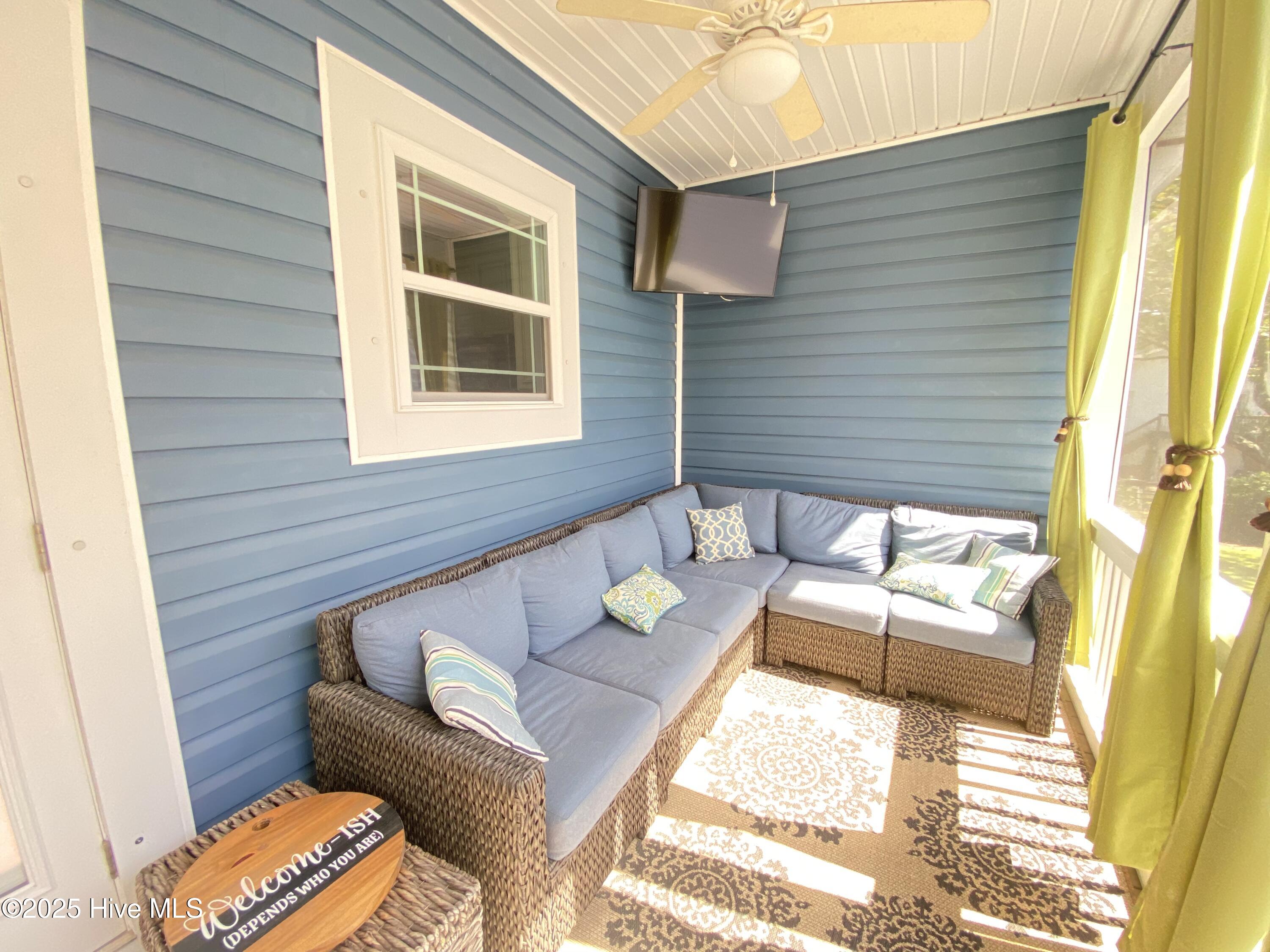 100533868 | Photo 37