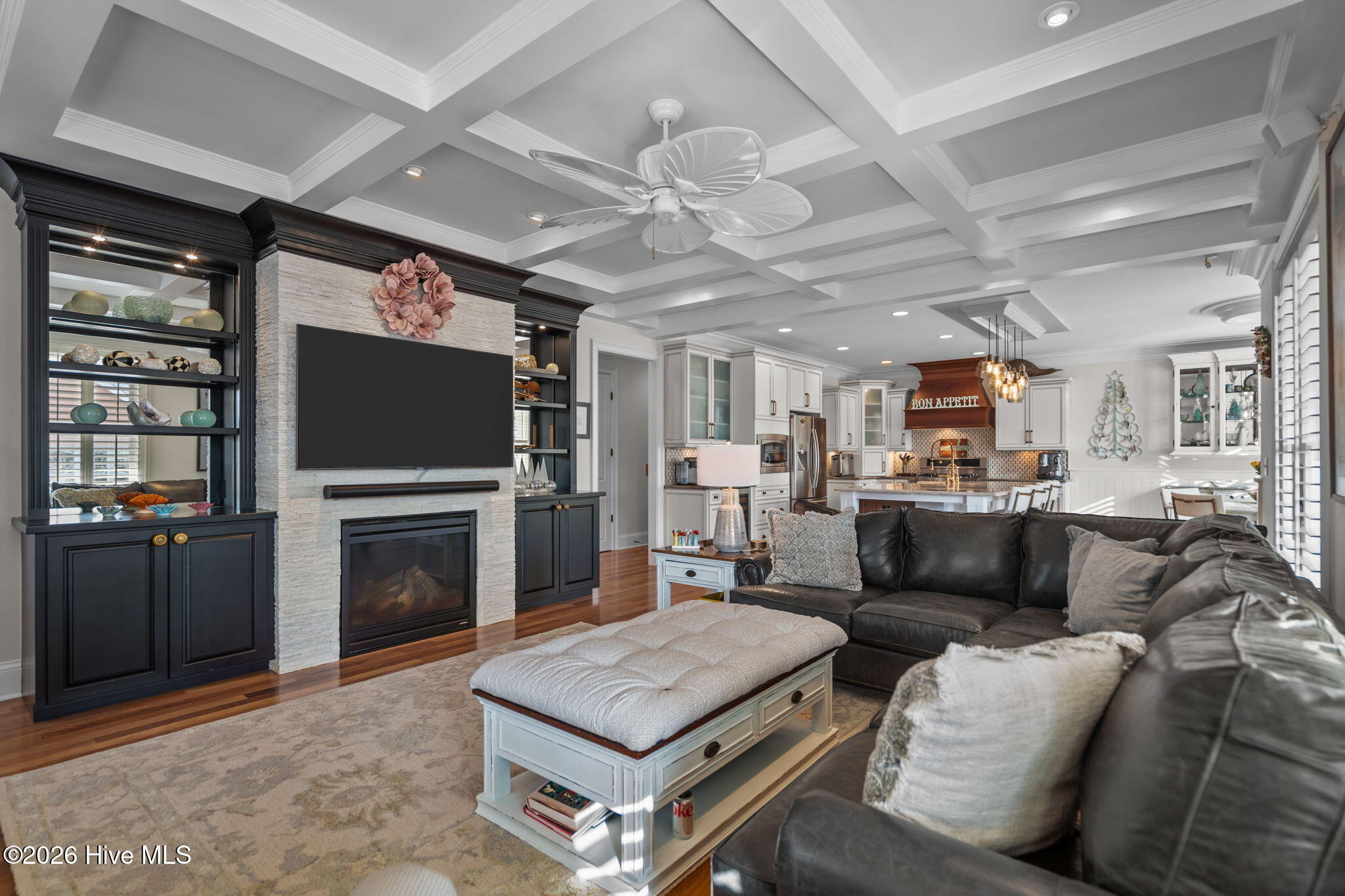 100551618 | Photo 25