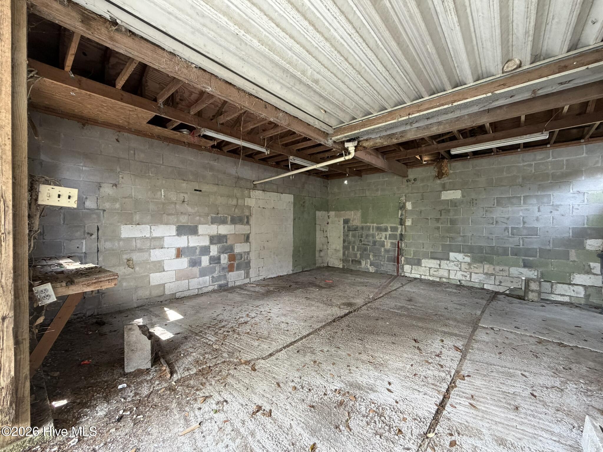 100562528 | Photo 16