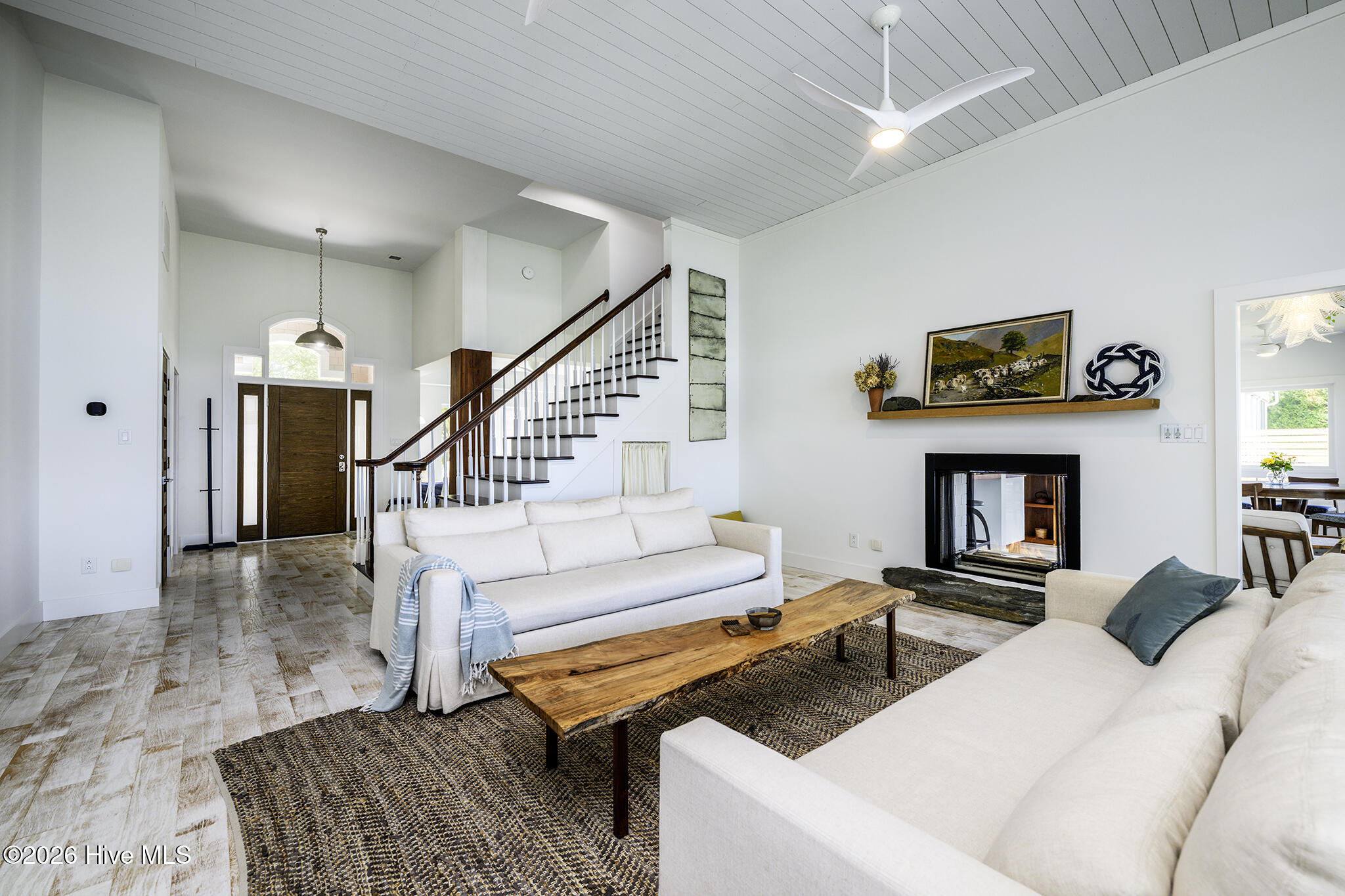 Refined Luxury with 3 mile River Views