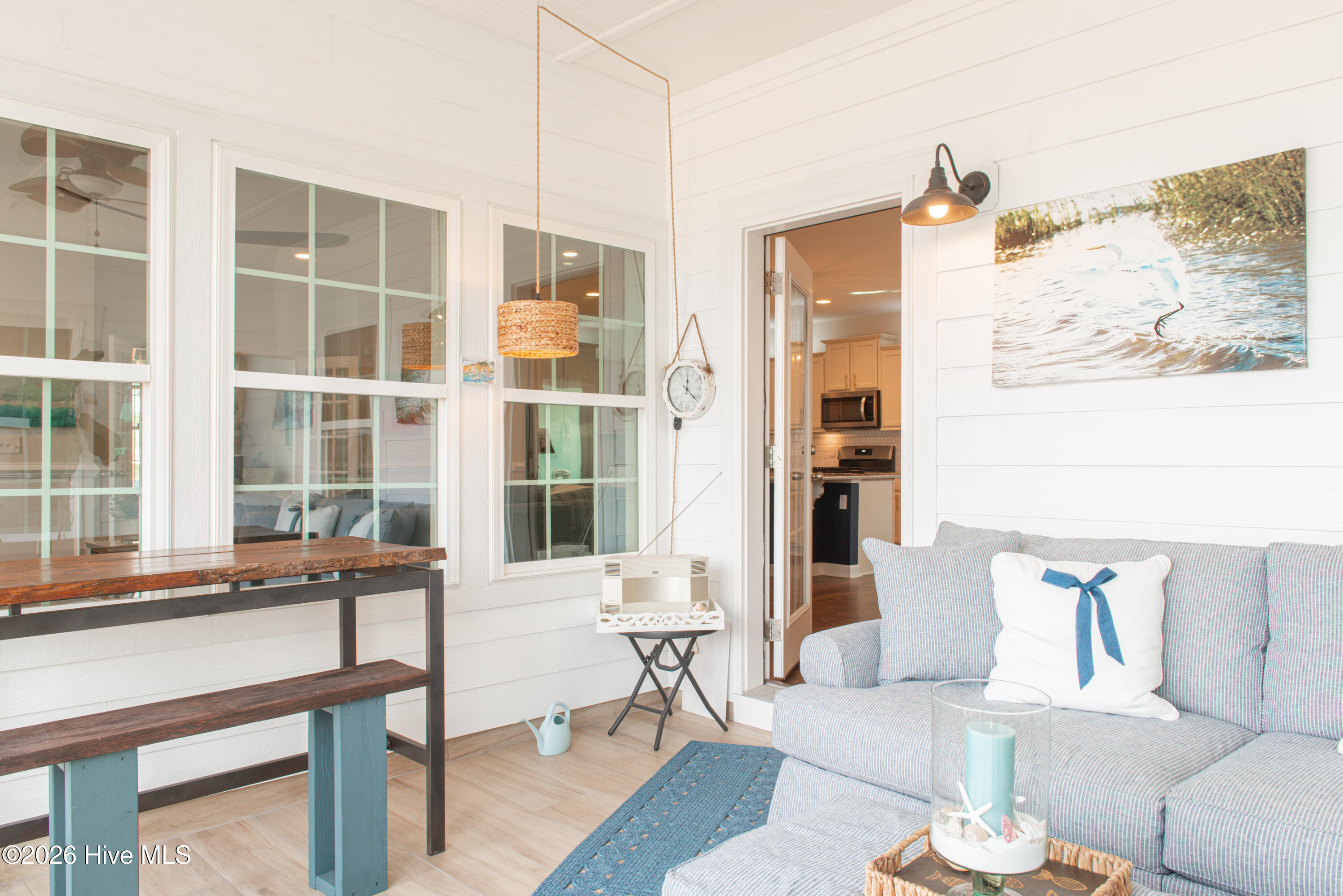 100553432 | Photo 52