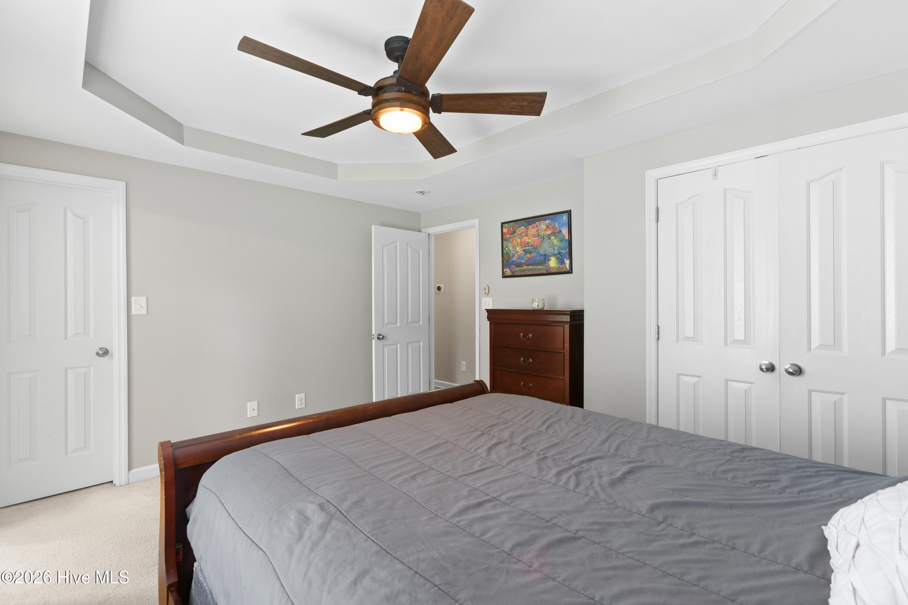 100562939 | Photo 11