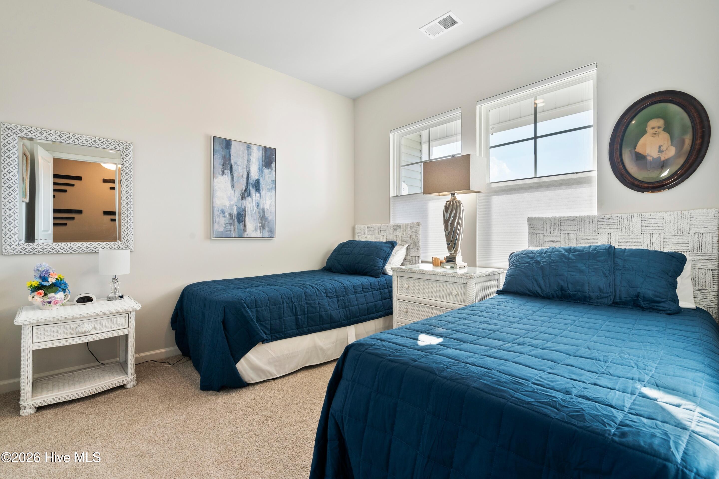 100550634 | Photo 42