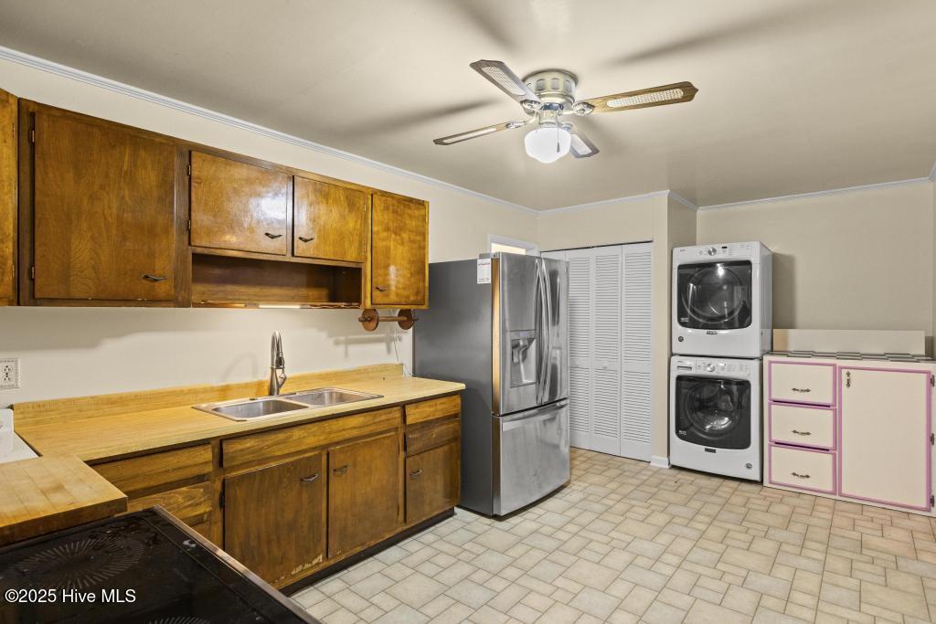 100526161 | Photo 26