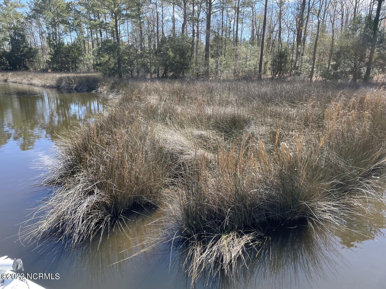 330, 211 Garbacon Drive, Beaufort, NC, 28516