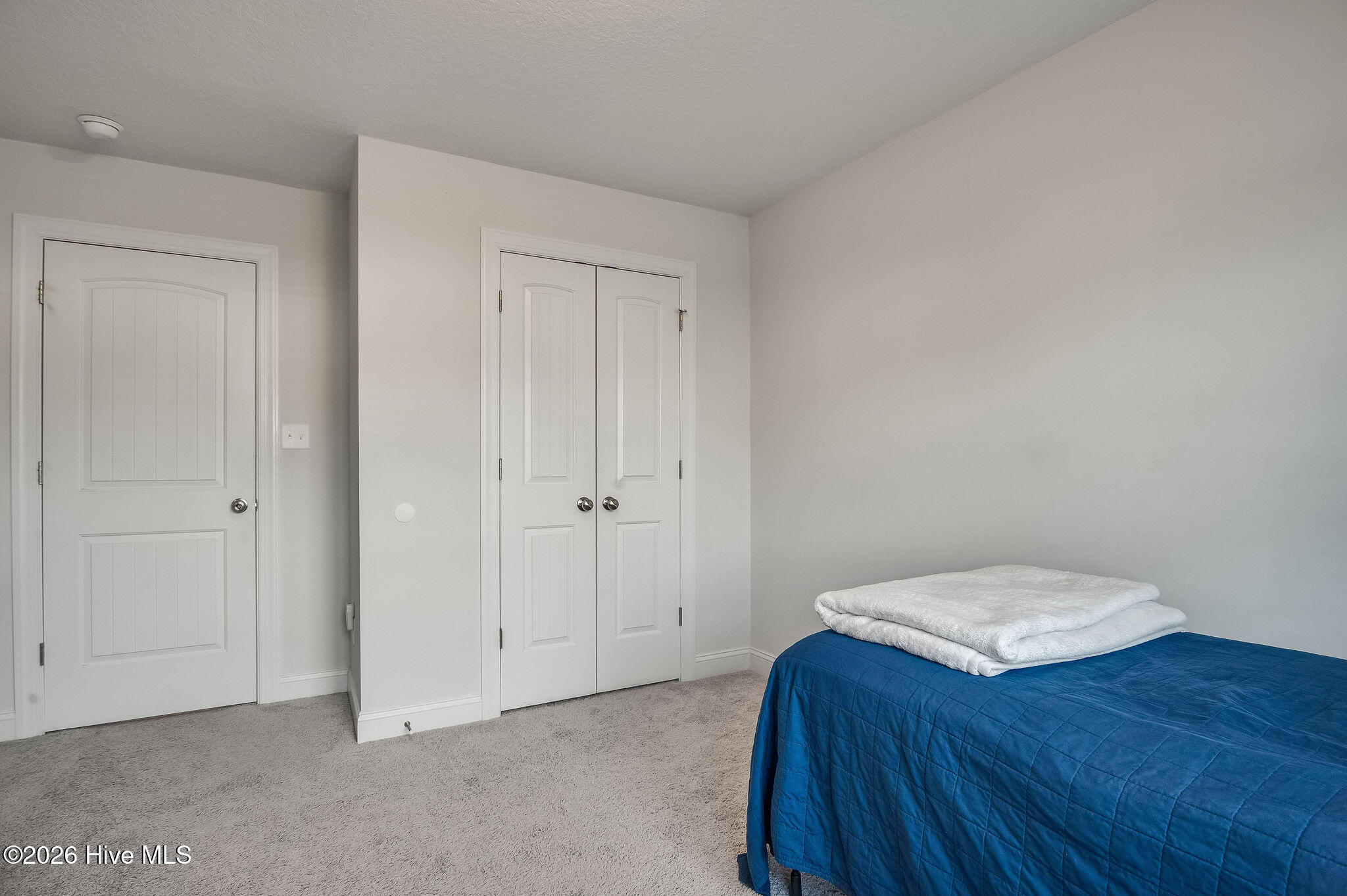 100568428 | Photo 39