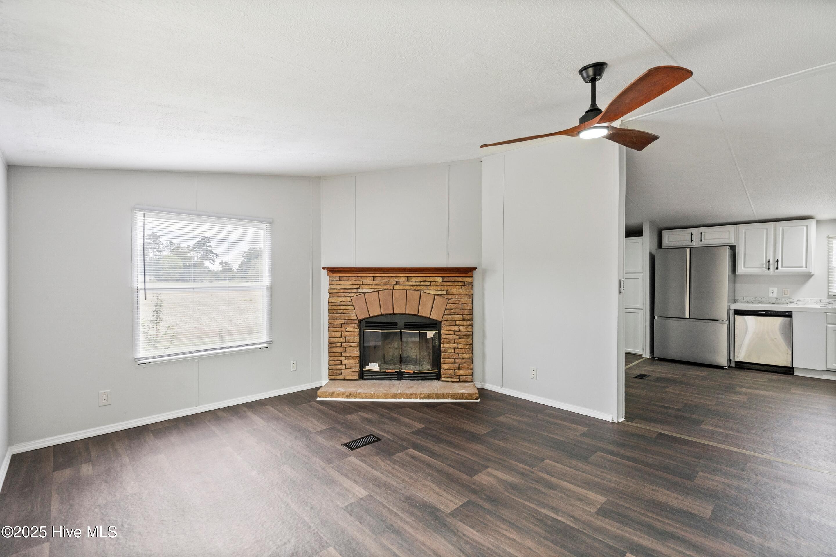 100535614 | Photo 13