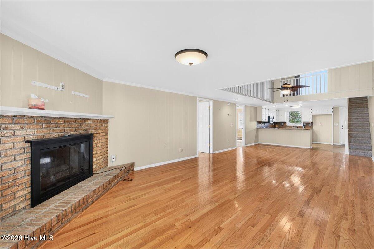 100548293 | Photo 17