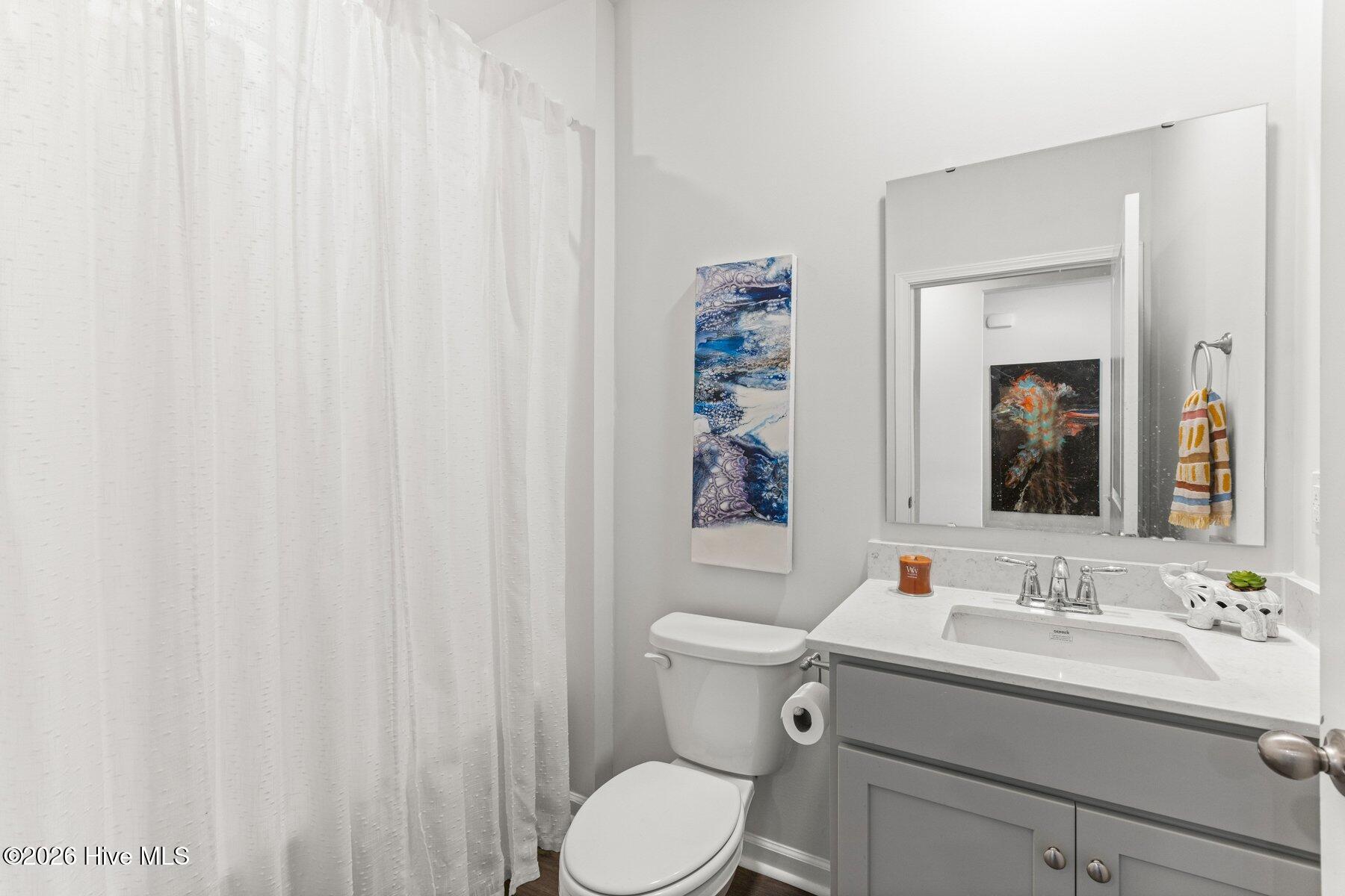 100558018 | Photo 25