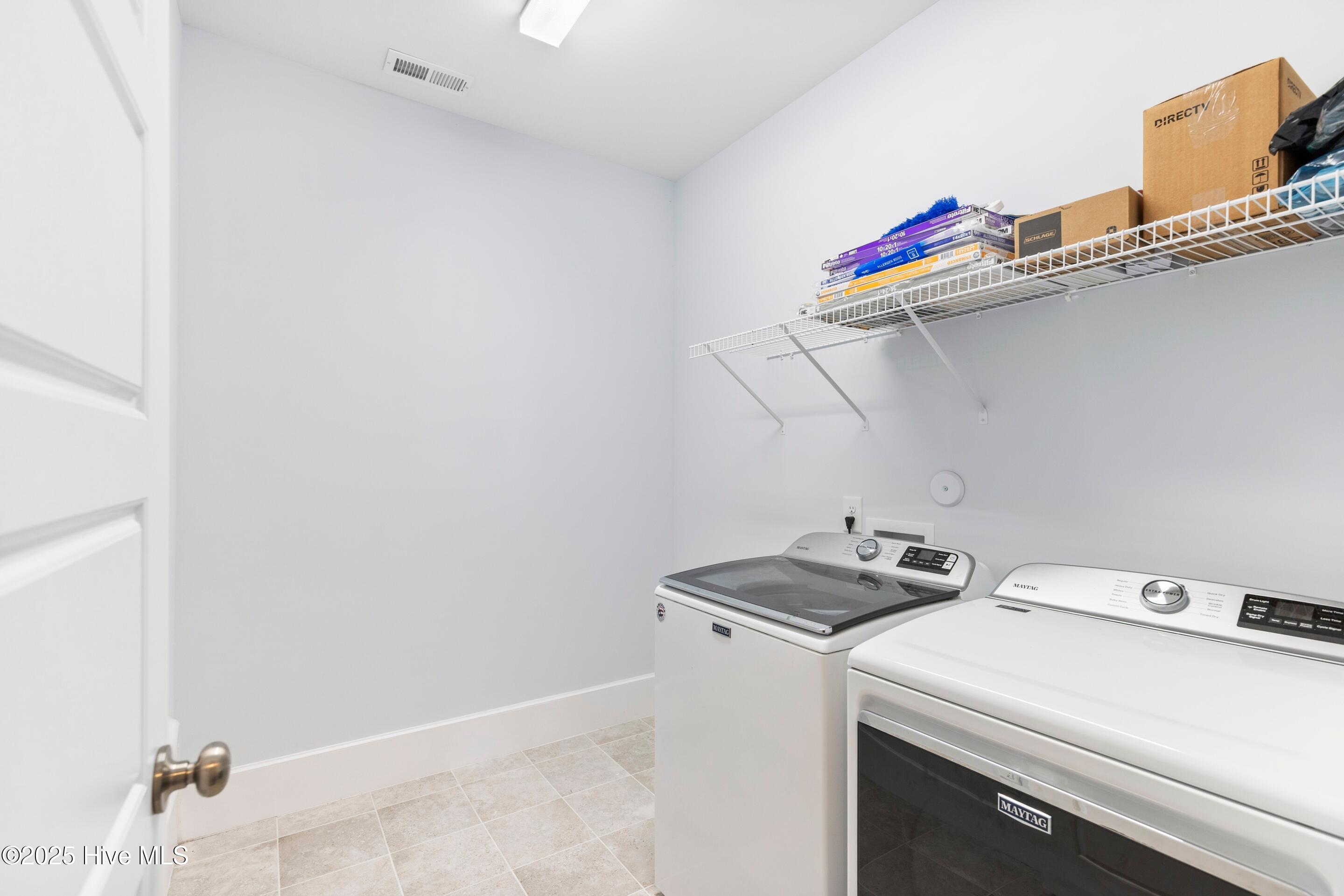 100531261 | Photo 49