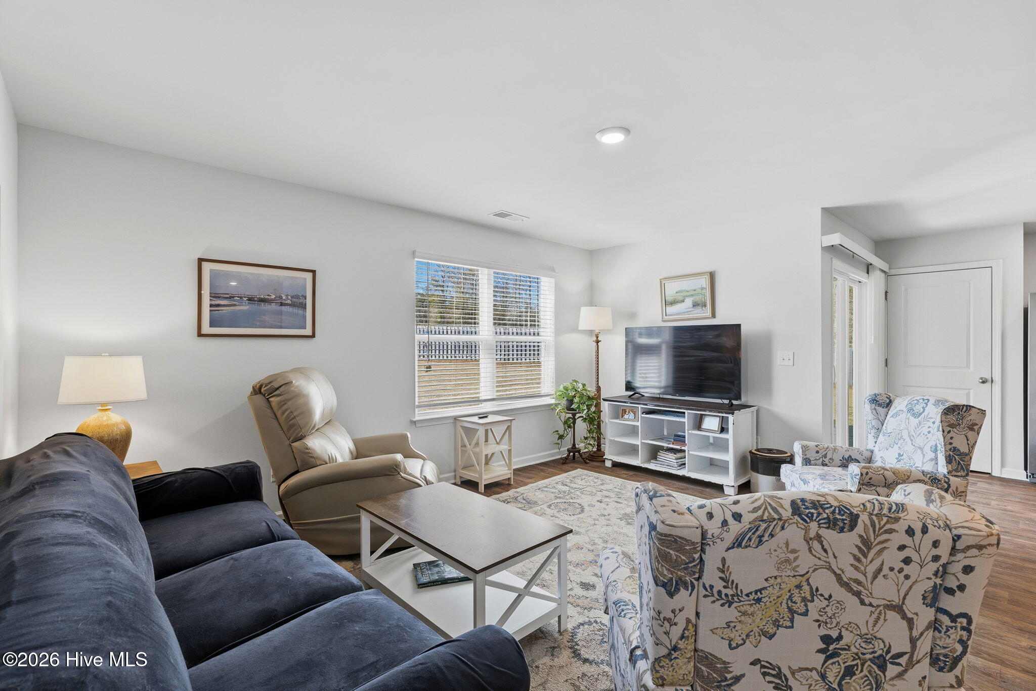 100553994 | Photo 17