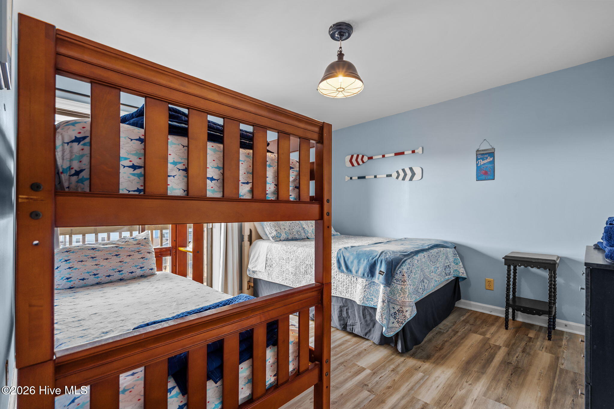 100547244 | Photo 40