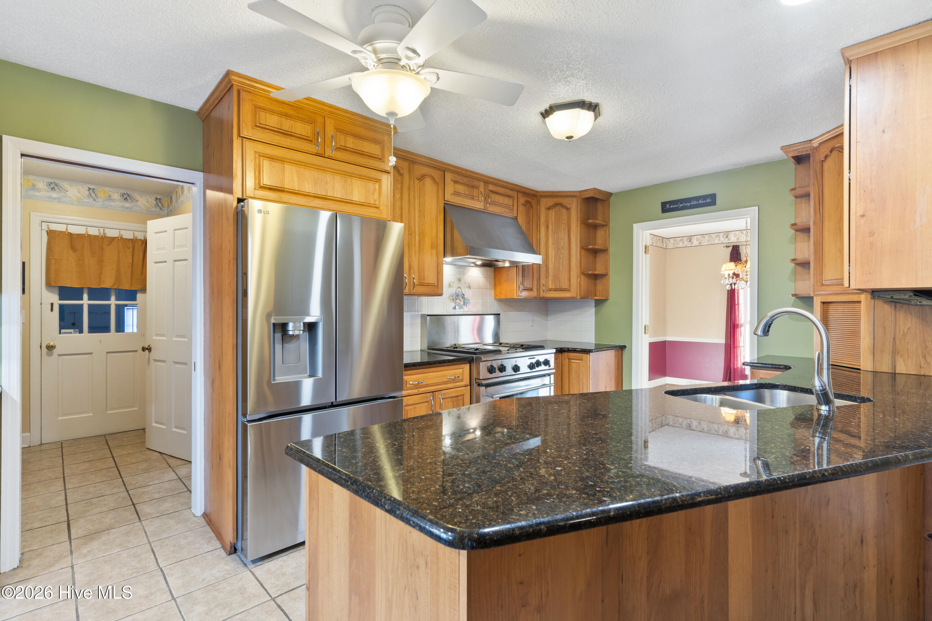 100549887 | Photo 36