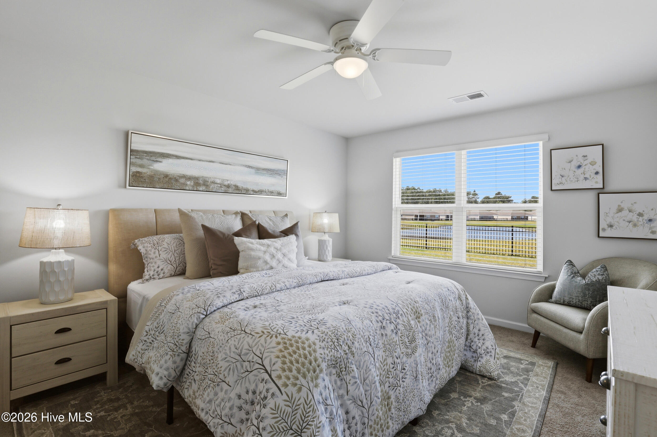 100558236 | Photo 15