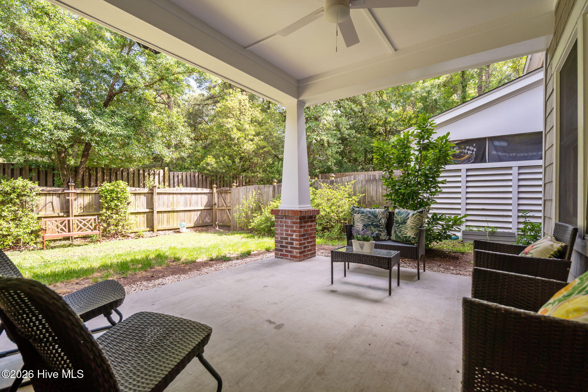 100563251 | Photo 37