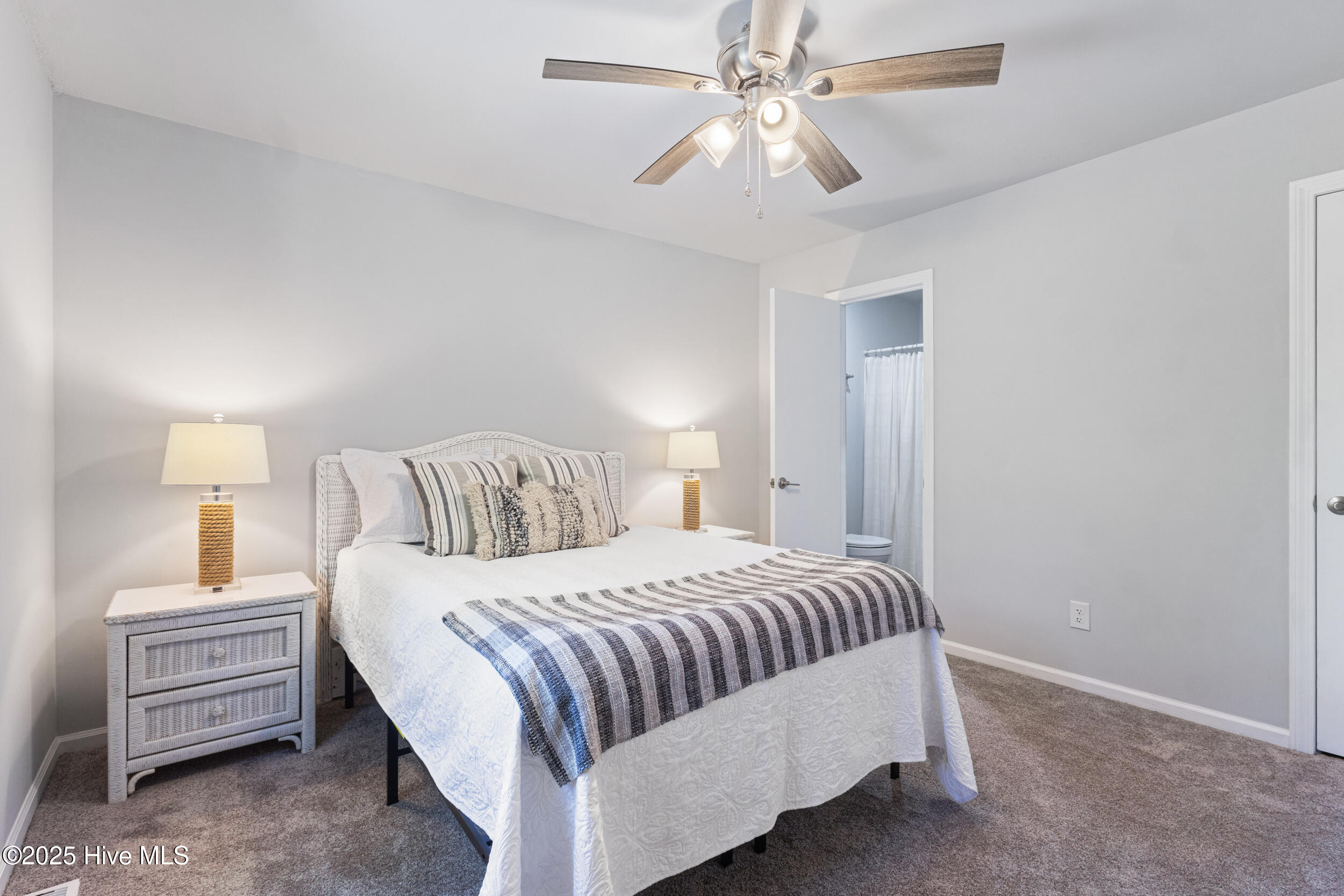 522 S Kerr Avenue, Wilmington, NC 28403 – photo 14: Primary Bedroom