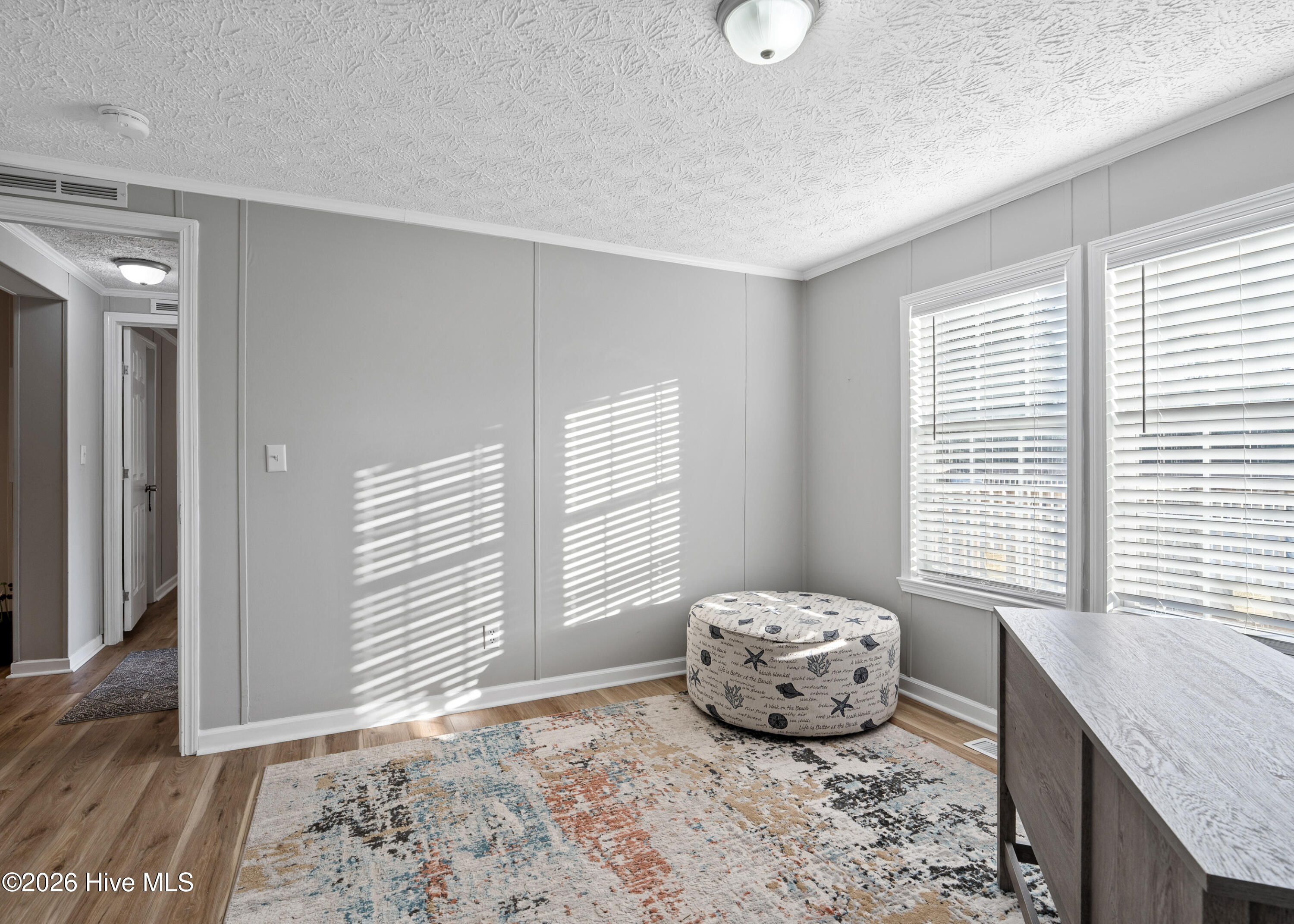 100548742 | Photo 22