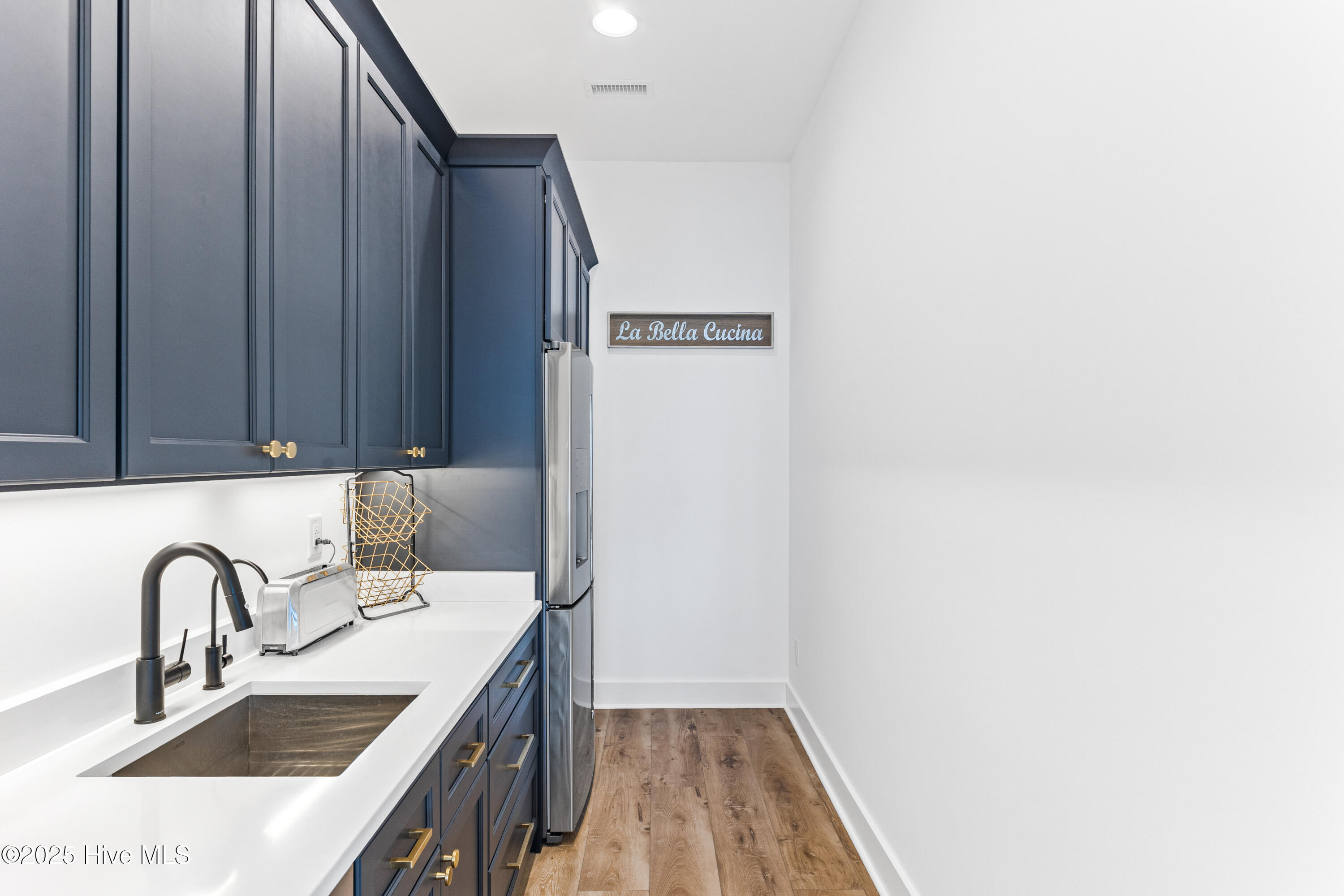 100534624 | Photo 20