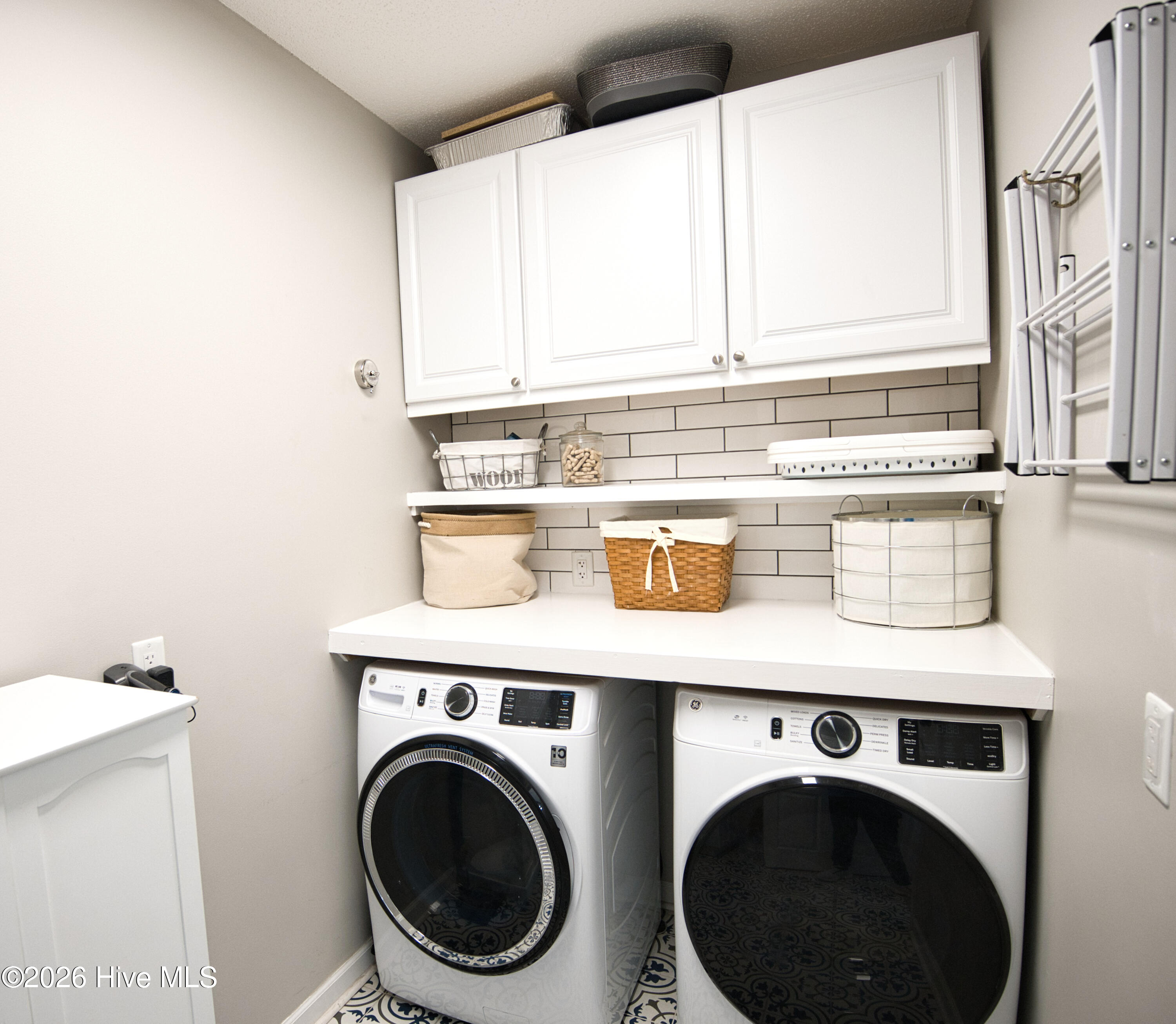 100558044 | Photo 46