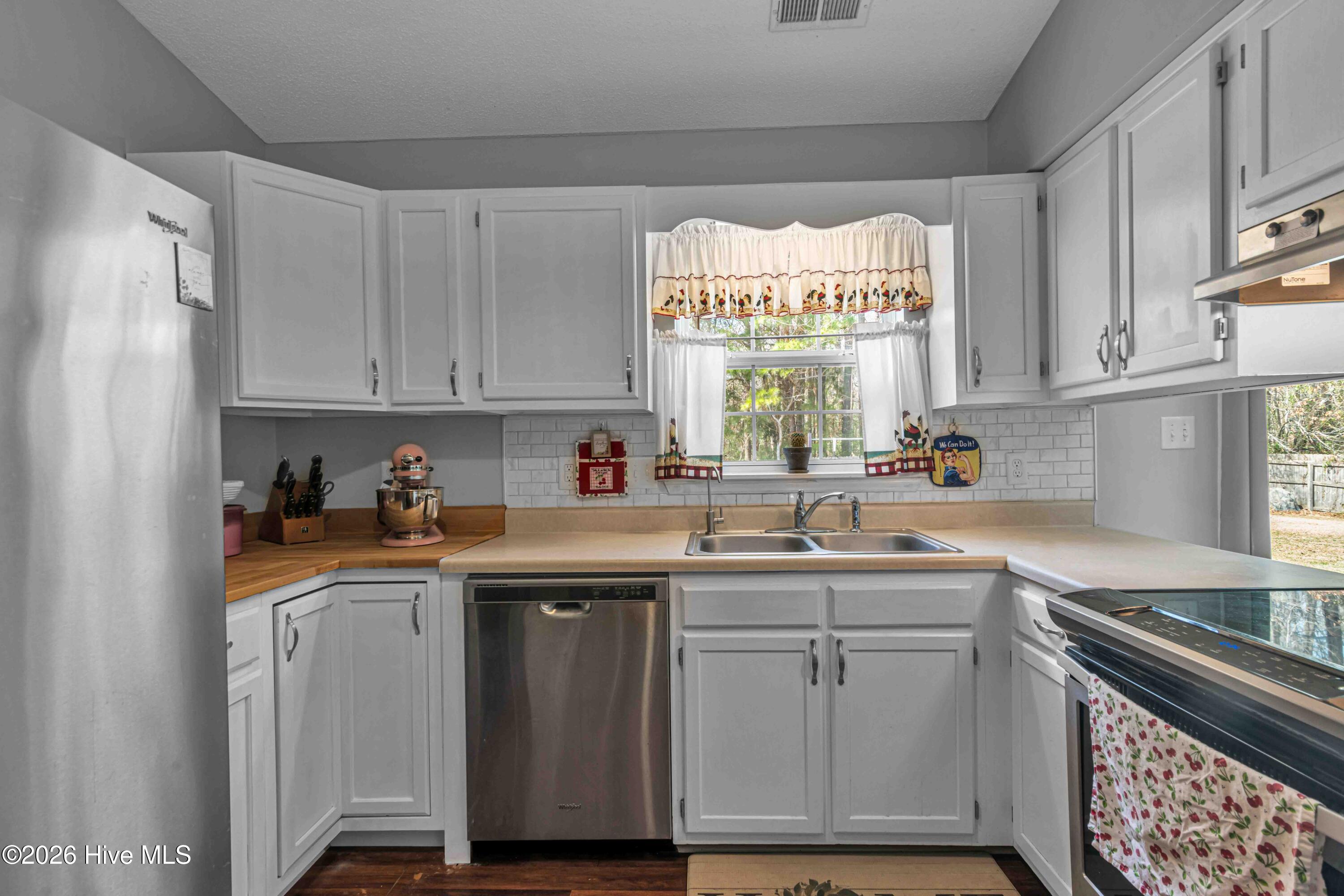 100558761 | Photo 12