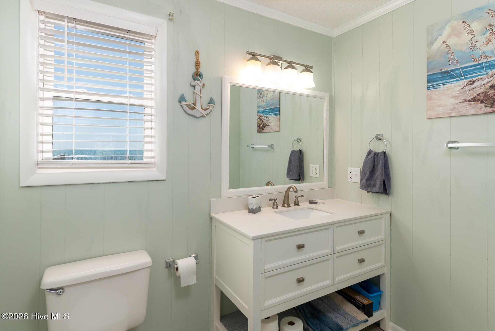 100560941 | Photo 18