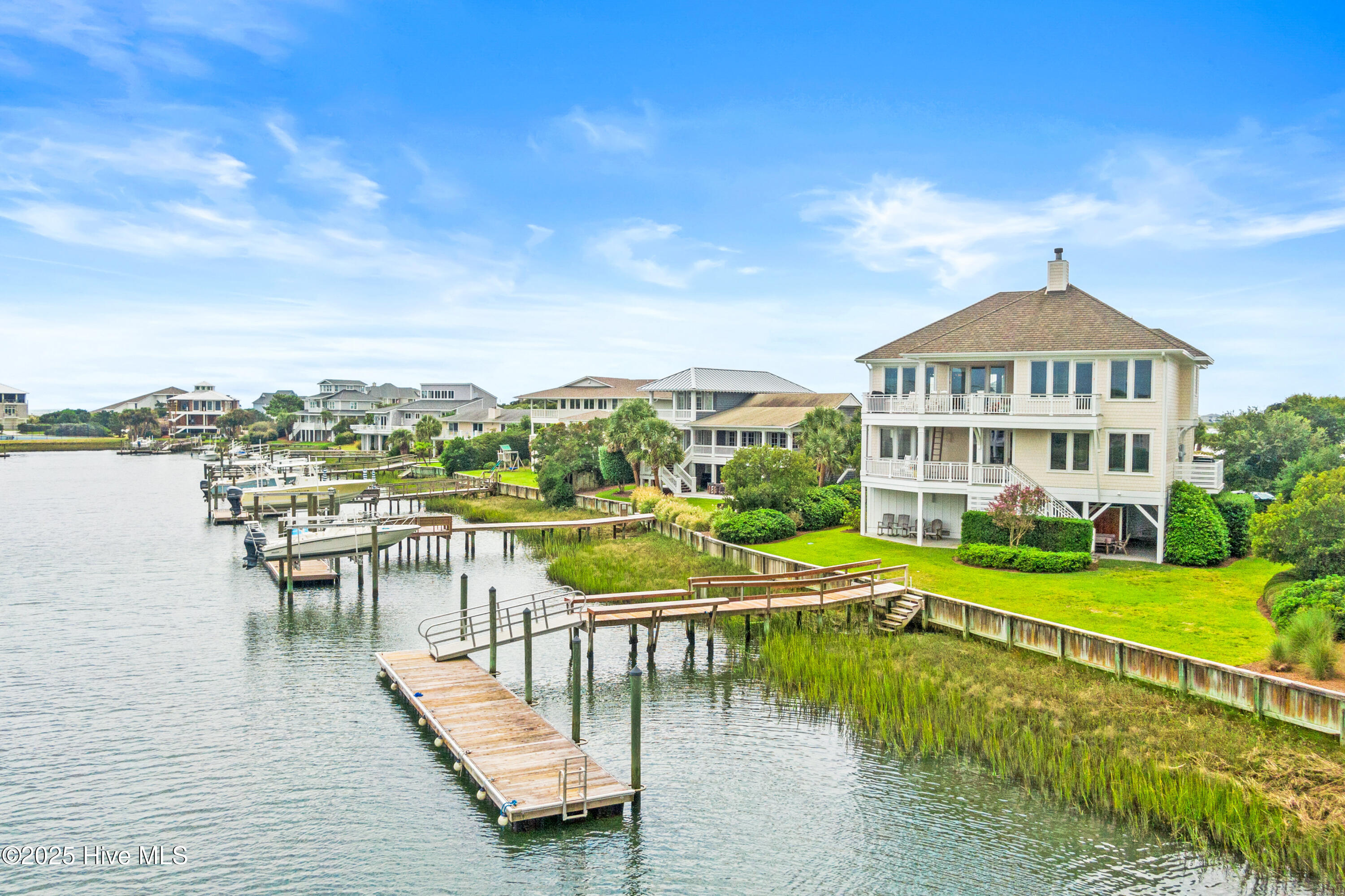 100531006 | Photo 50